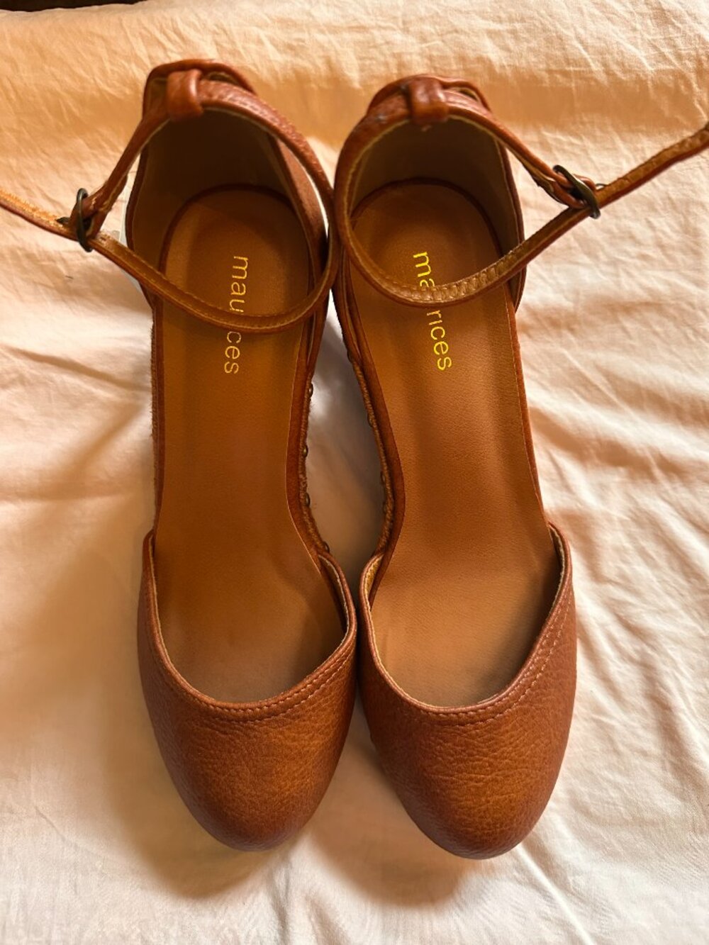 NWT Maurices ankle strap wedge size 8